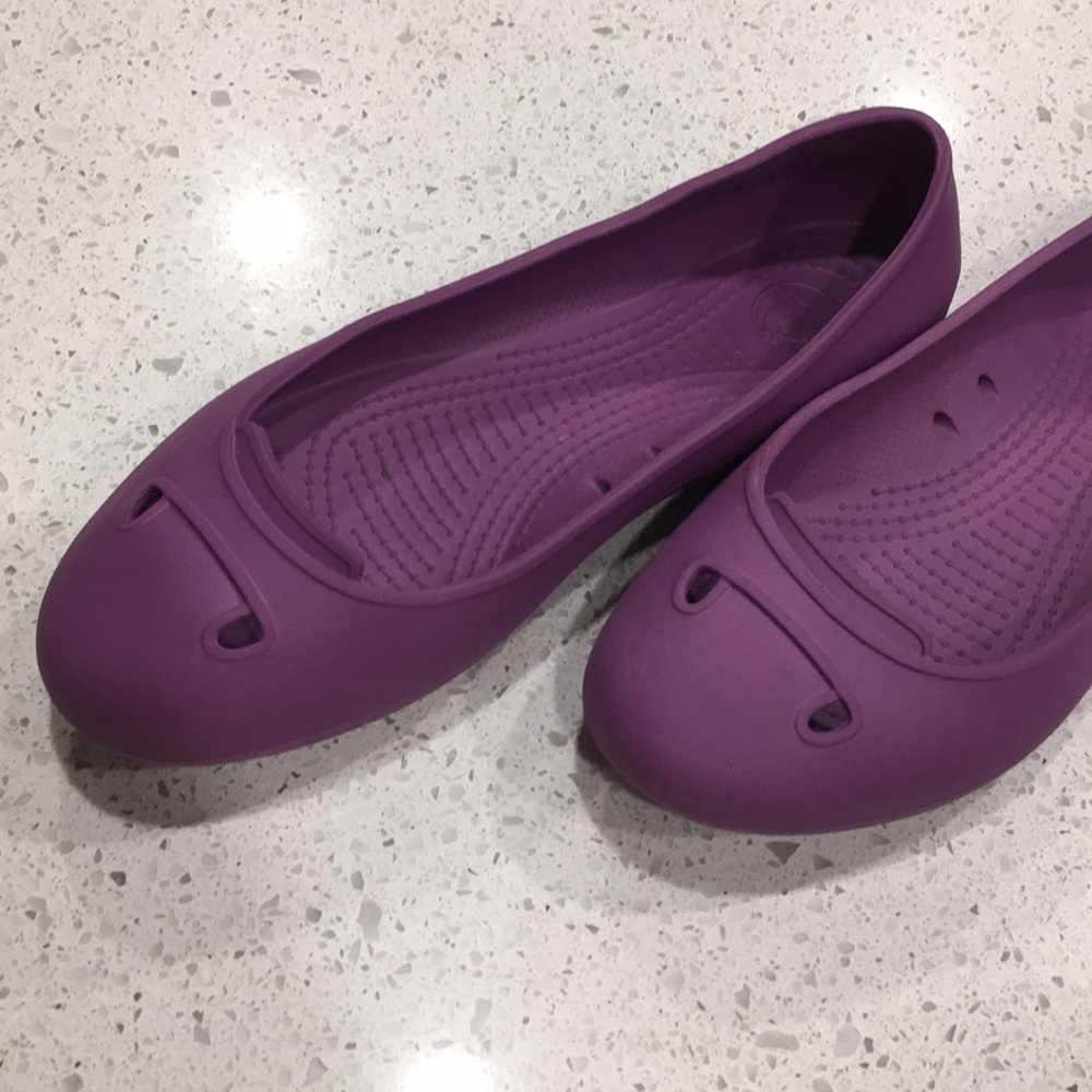 Crocs purple flats, women’s 7